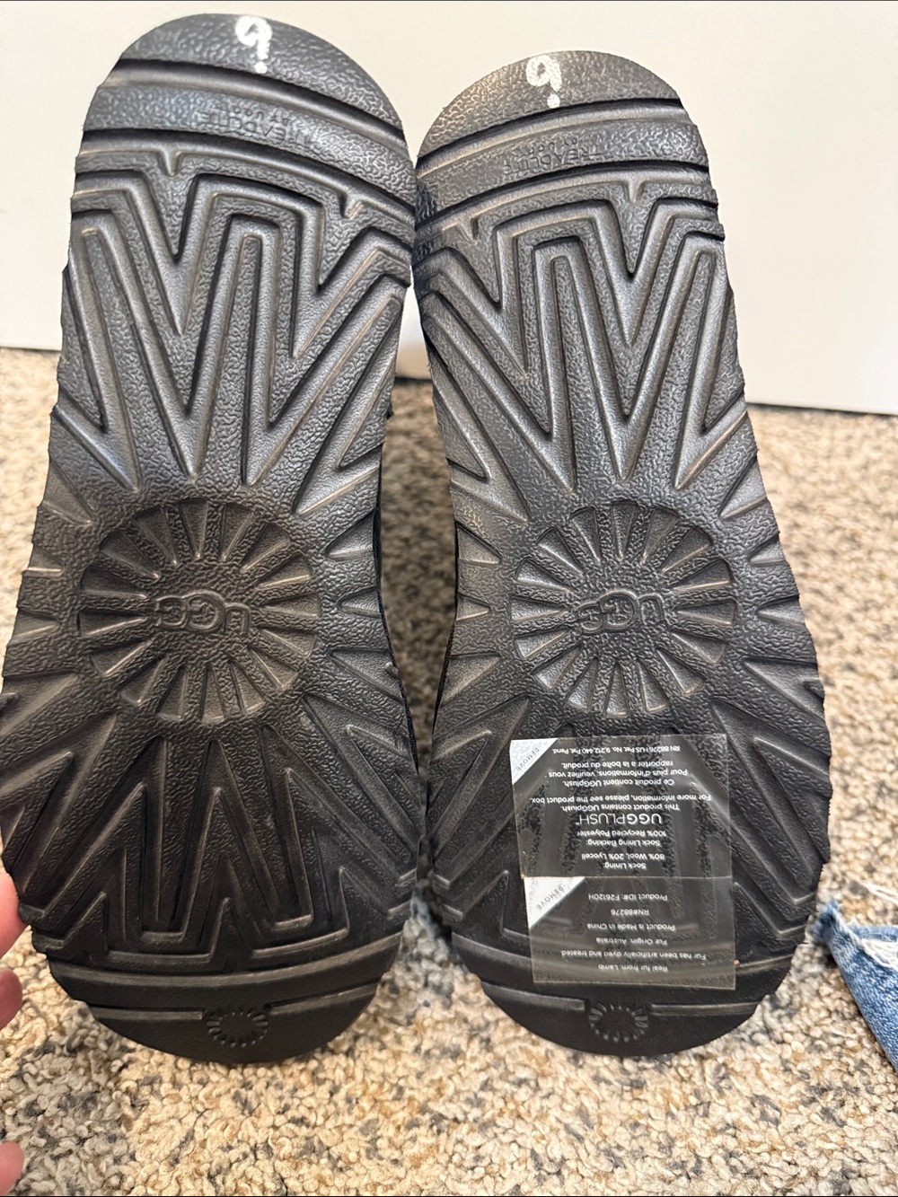 NEW UGG Uggs CLASSIC SHORT SNOW LEOPARD Black Suede Boots 7 - Picture 9 of 9